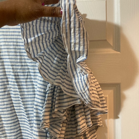 🔶Bundle 3 for 25🔶 Ruffled Sleeve Blouse - Picture 5 of 7